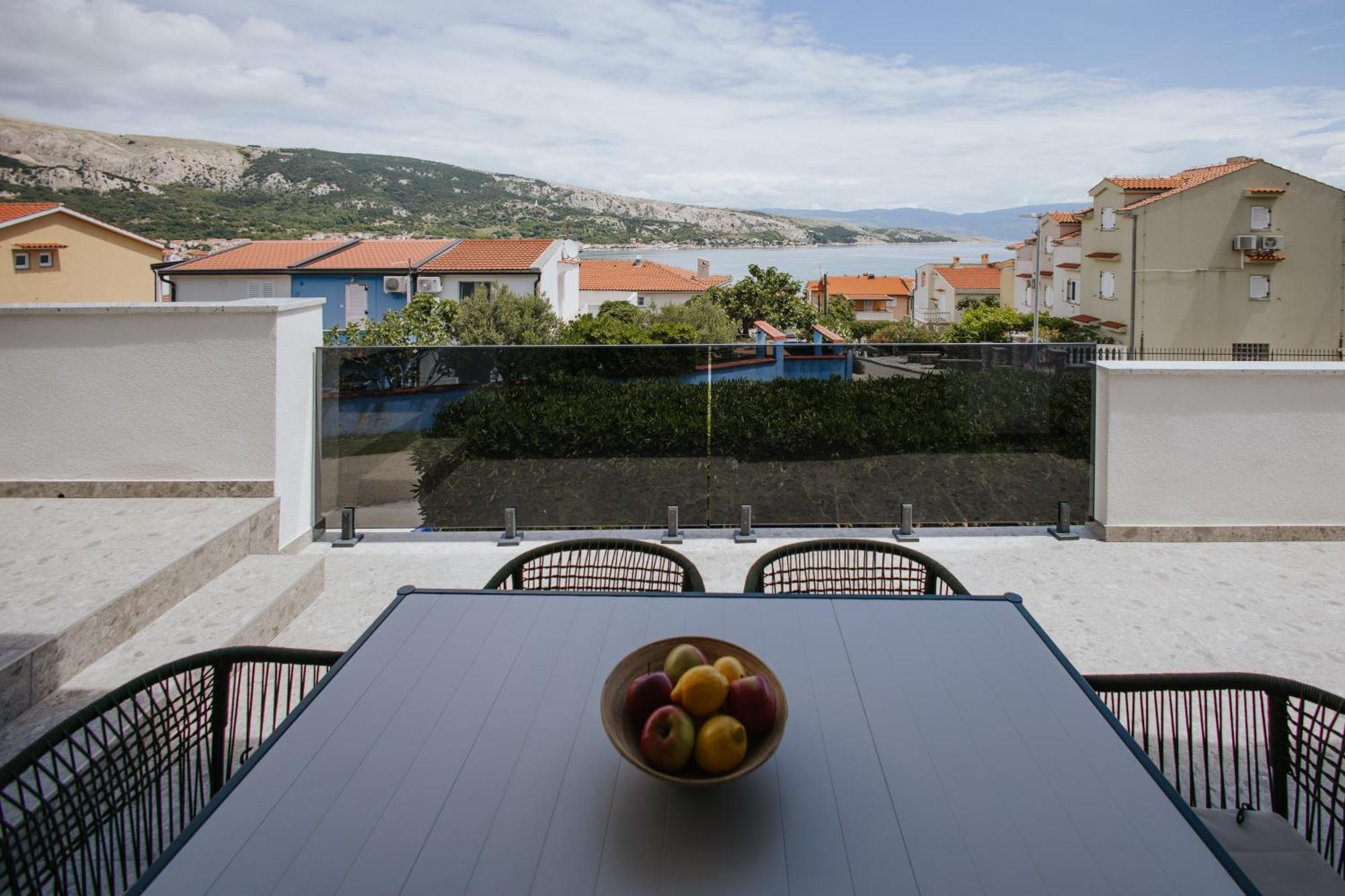 Villa Zlata - Holiday House Baska  Exterior photo