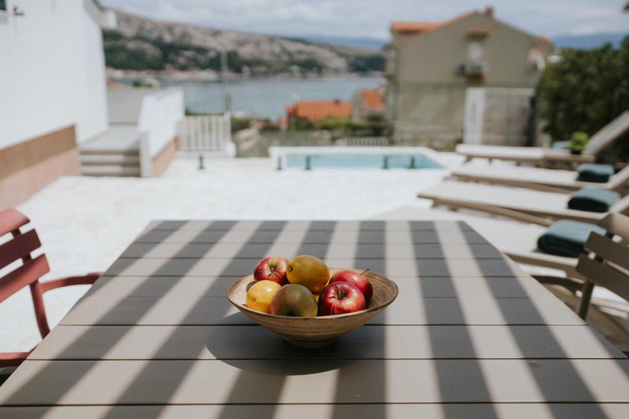 Villa Zlata - Holiday House Baska  Exterior photo